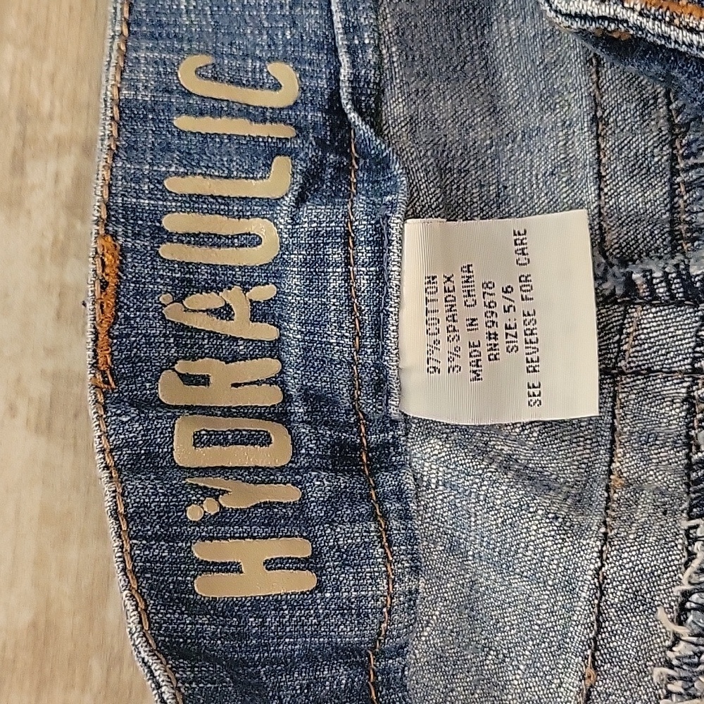 Womens Hydraulic Stretch Wide Leg Jeans Size 5/6 EUC - Picture 9 of 10